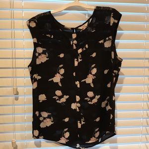 Floral  sleeveless blouse